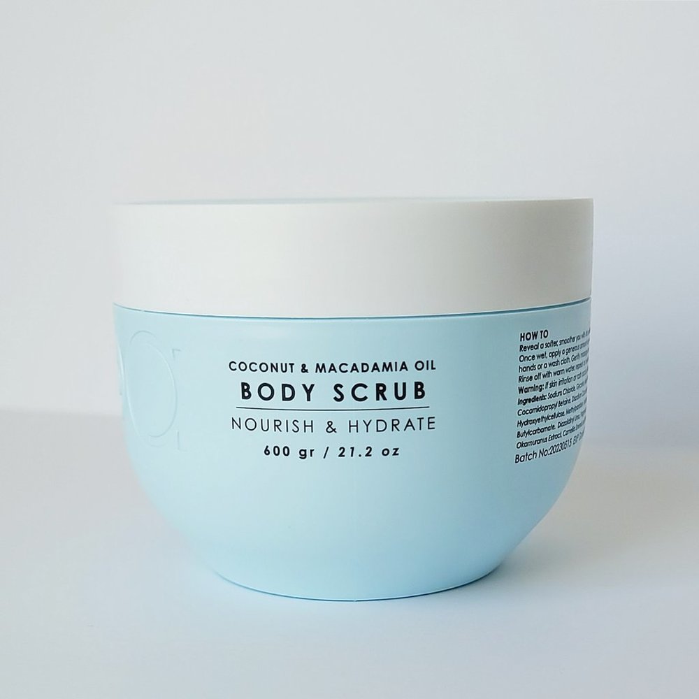 Ciroa Body Scrub Coconut & Macadamia Oil Sugar Nourish Hydrate 21.2oz Exfoliate